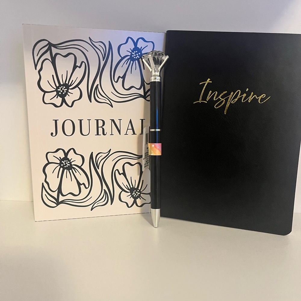 Elegant Black and White Journal Set with Pen